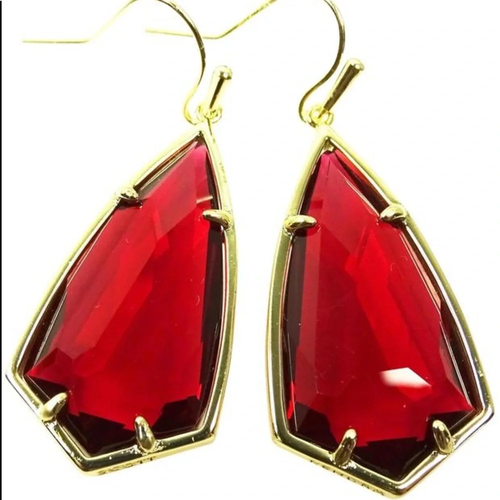 ABSOLUTELY GORGEOUS TO WEAR WITH  YOUR SEASON OUTFITS